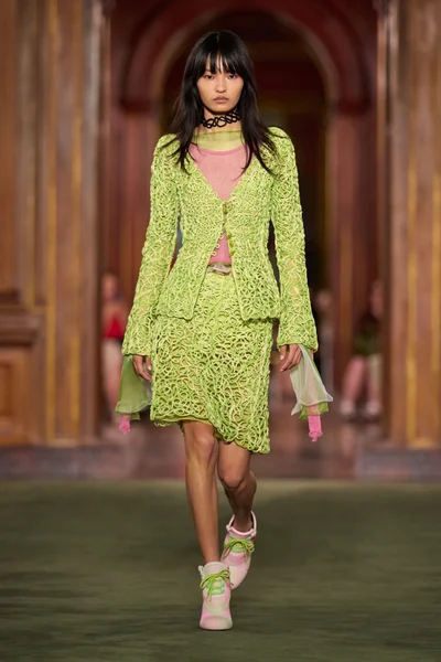Look 37